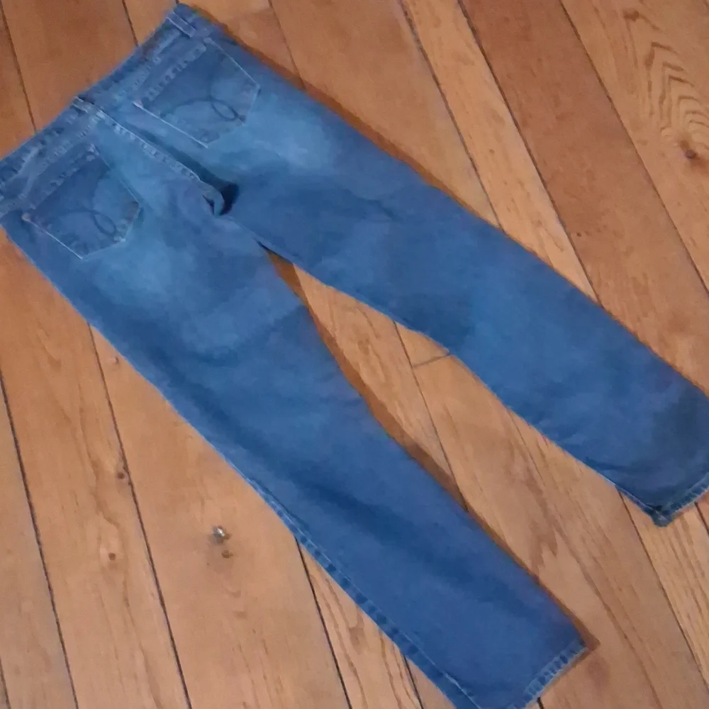 Calvin Klein Women's Denim Skinny Jeans - Picture 7 of 7